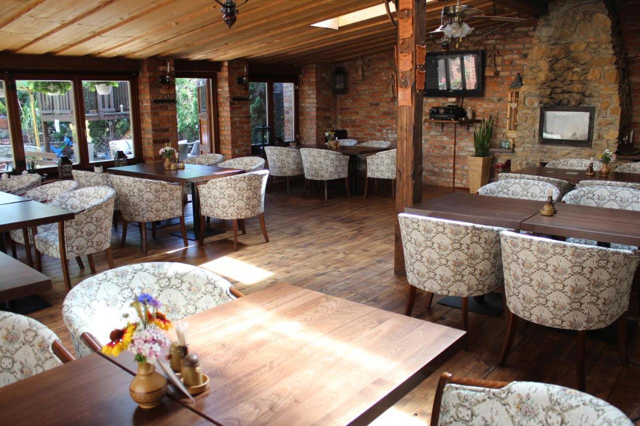 Maria Penzion & Restaurant Trenčín 외부 사진
